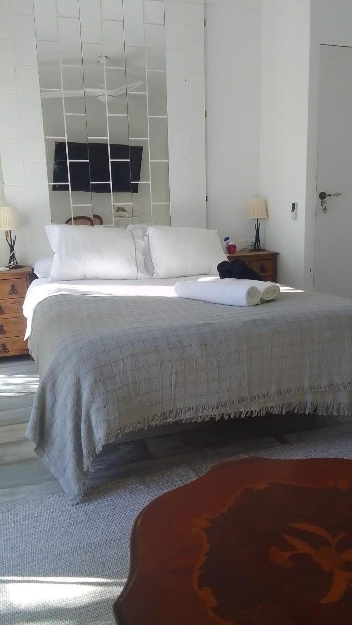 Studio Or Rooms With Private Bathroom Or Rooms With Shared Bathroom Barcelona Exterior foto